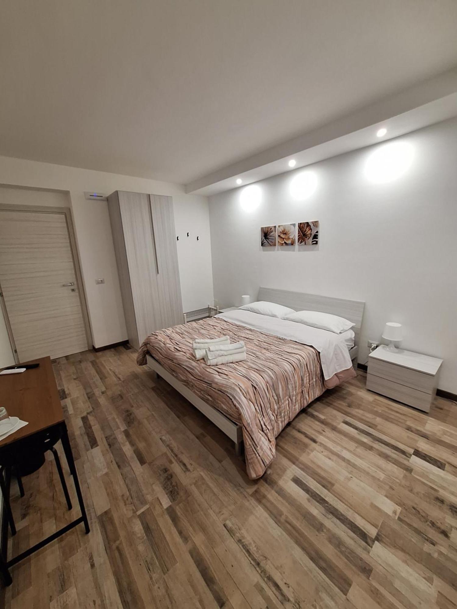 Civico 1 Apartment Valguarnera Caropepe Exterior photo